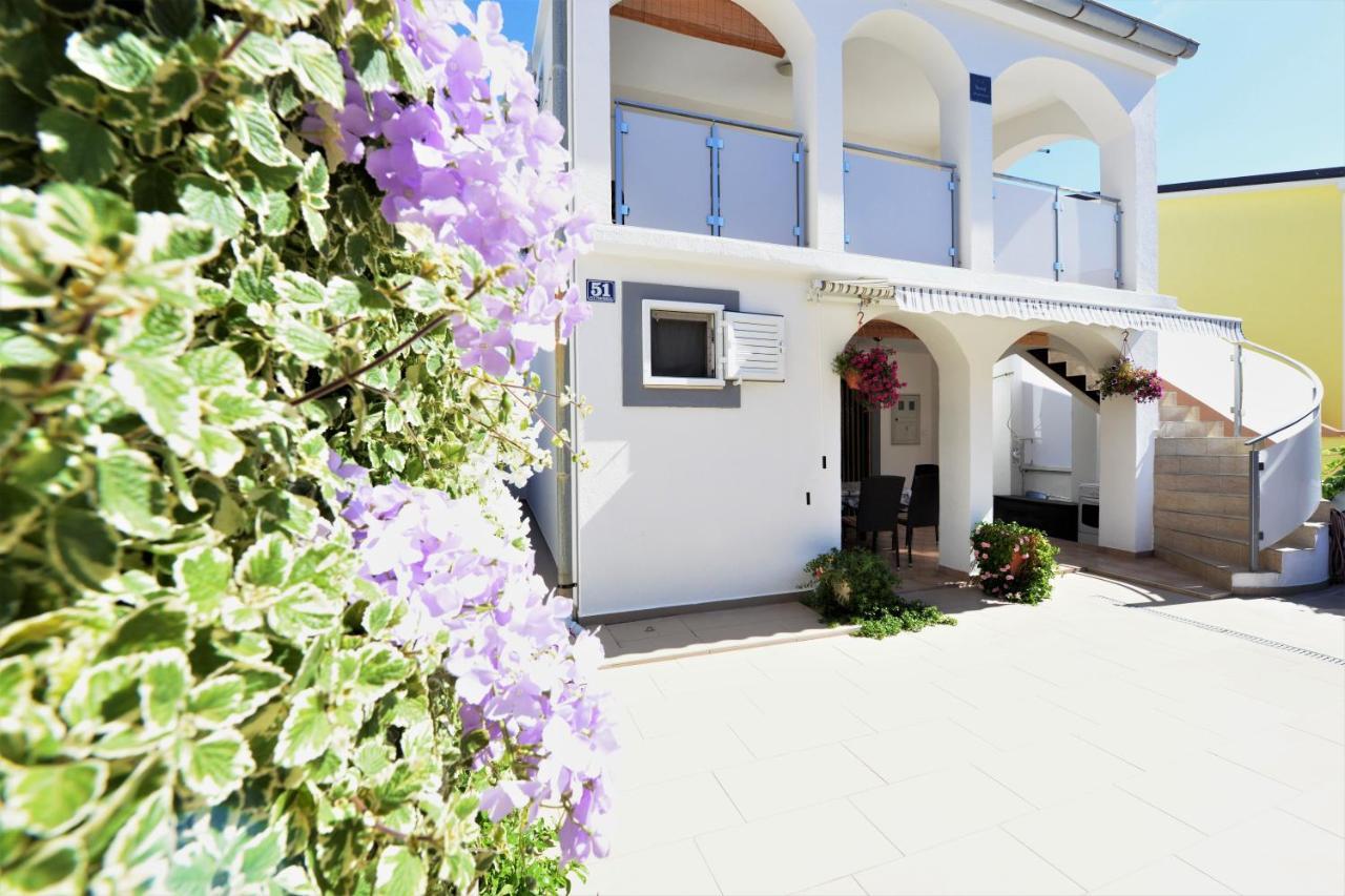 Apartment Lavender Вир Екстериор снимка