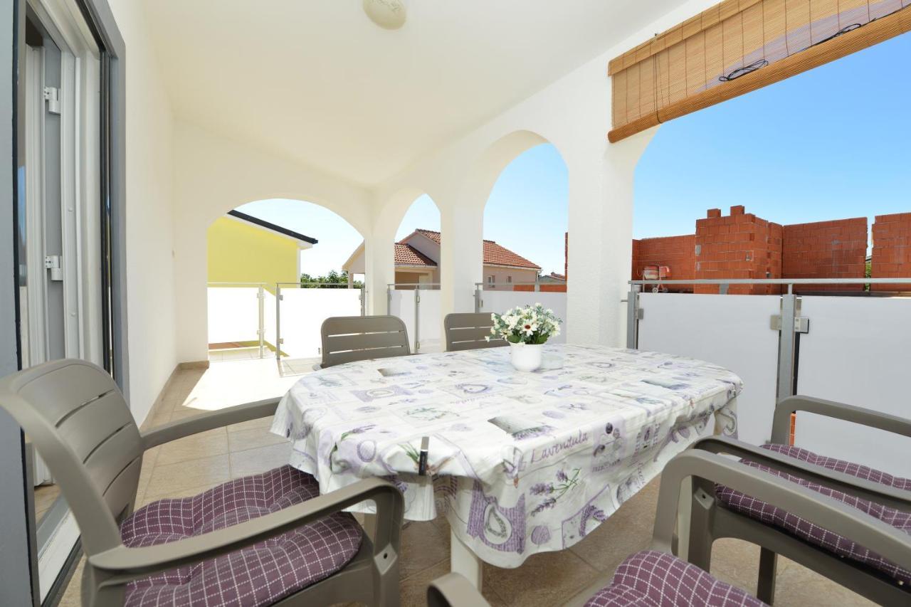 Apartment Lavender Вир Екстериор снимка