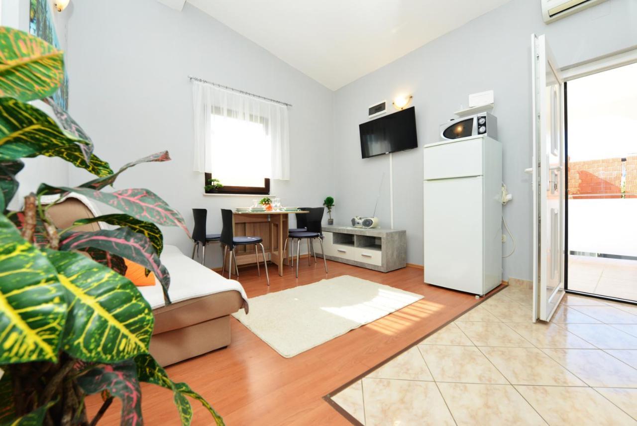 Apartment Lavender Вир Екстериор снимка
