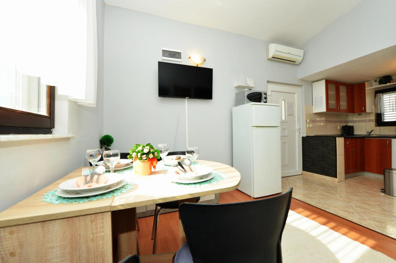 Apartment Lavender Вир Екстериор снимка