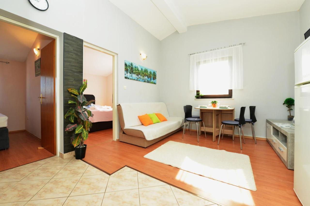 Apartment Lavender Вир Екстериор снимка