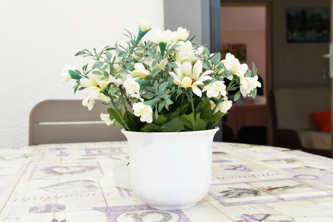 Apartment Lavender Вир Екстериор снимка